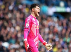 Soccer-Arsenal sign former Leeds goalkeeper Meslier on free transfer