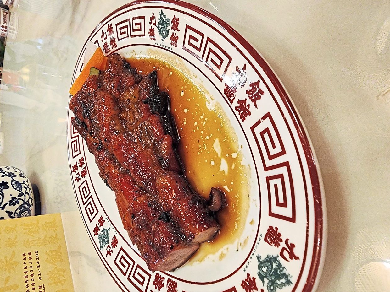 Classic Cantonese dishes like char siew are done extremely well at Dragons’ Den.