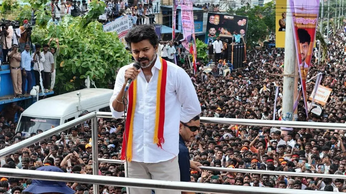 கரூர் நெரிசல்: தமிழக முதல்வர் விஜய் நிவாரண நடவடிக்கை அறிவிப்பு, பாதிக்கப்பட்ட குடும்பங்களுக்கு அரசு வேலை வழங்கல்