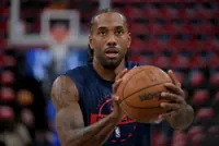 NBA-Raptors pause planned Leonard trade amid NBA probe involving Clippers