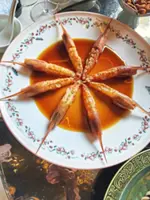 5 famous food haunts in Hong Kong