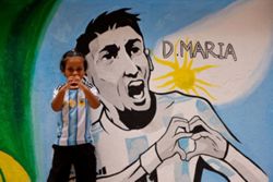 Soccer-Argentina, Switzerland renew World Cup rivalry 12 years after thriller
