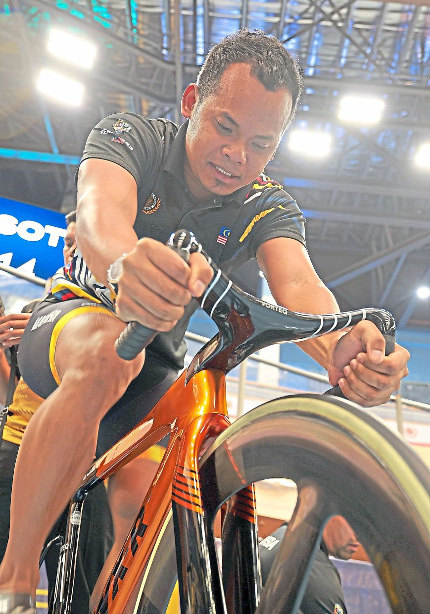 Contender: Mohd Shah Firdaus Sahrom won the keirin bronze medal at the Birmingham Commonwealth Games four years ago.