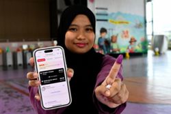 12-hour journey no barrier for first-time Johor voter