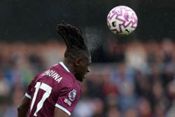 Soccer-Coventry sign Tchaouna from Burnley on five-year deal