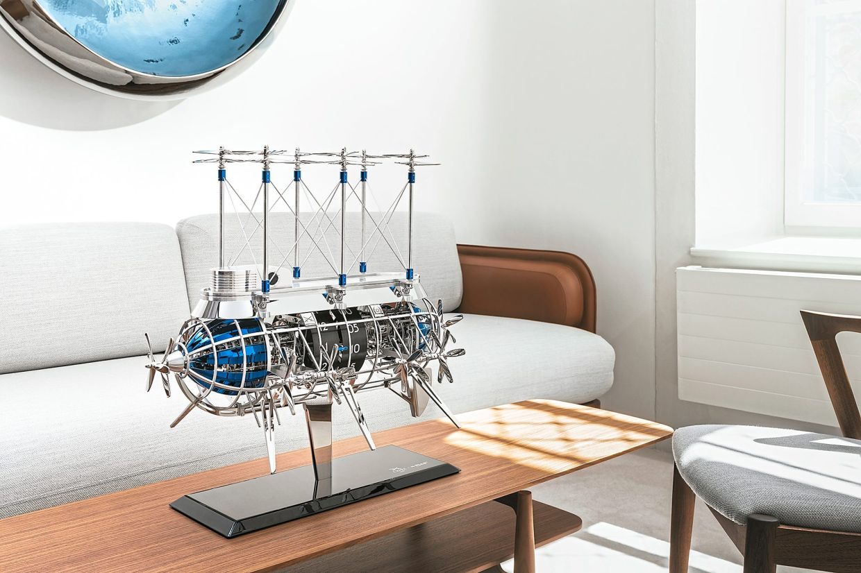 Full view of the Albatross, a massive 1,520-component steampunk airship co-created with MB&F.