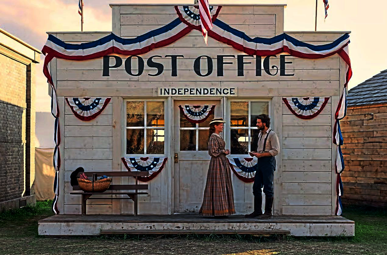 Before cafe was a thing, people use to hang out at post office.