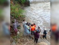 Flash flooding sees Kampong Speu rescue; heavy rains strike several Cambodian provinces