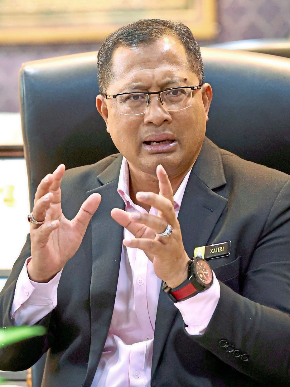 Mohamad Zahri: Negotiation ongoing to acquire the Taman Medan land for hospital.