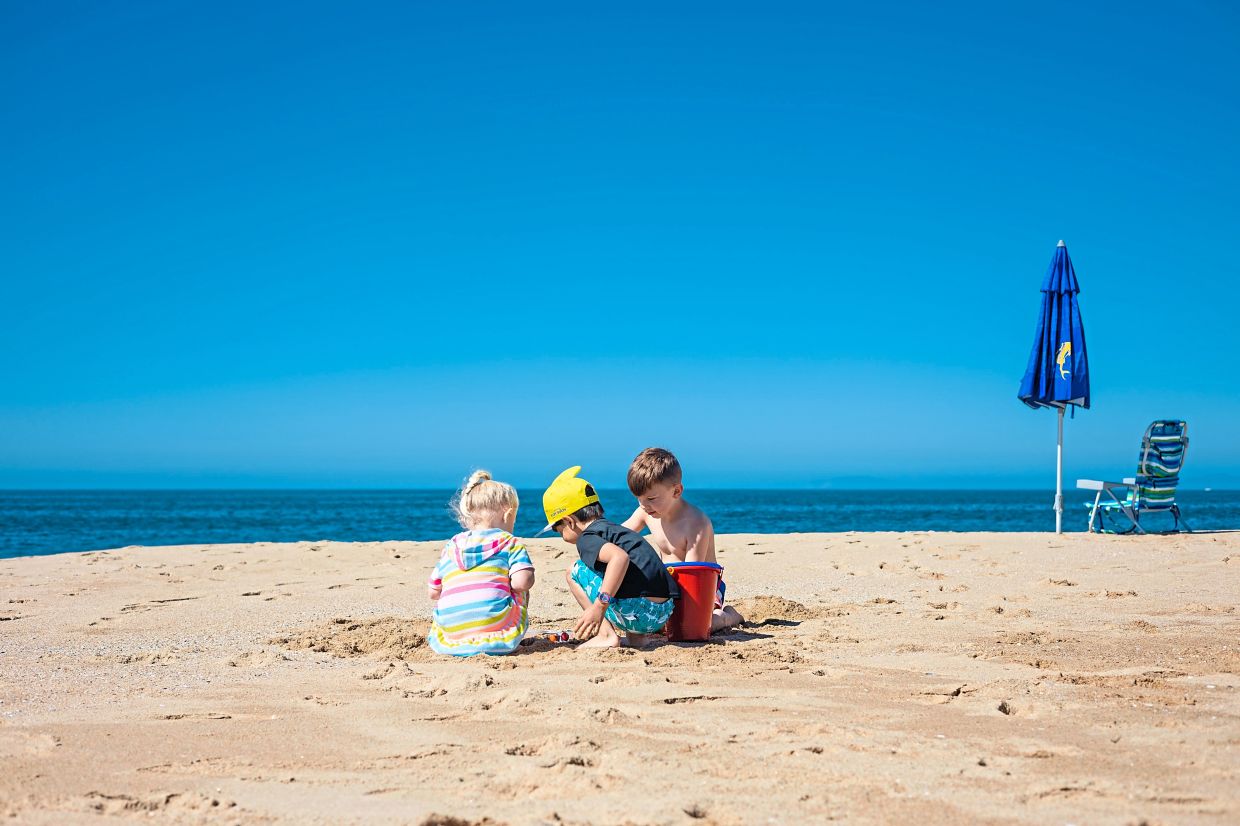 It’s so easy for children to get sunburnt, if parents briefly forget to apply sunscreen. Photo: Pexels