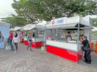 Roadside traders thrive in government kiosks