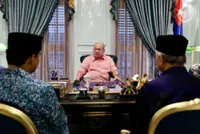 King receives credentials of new foreign envoys to Malaysia
