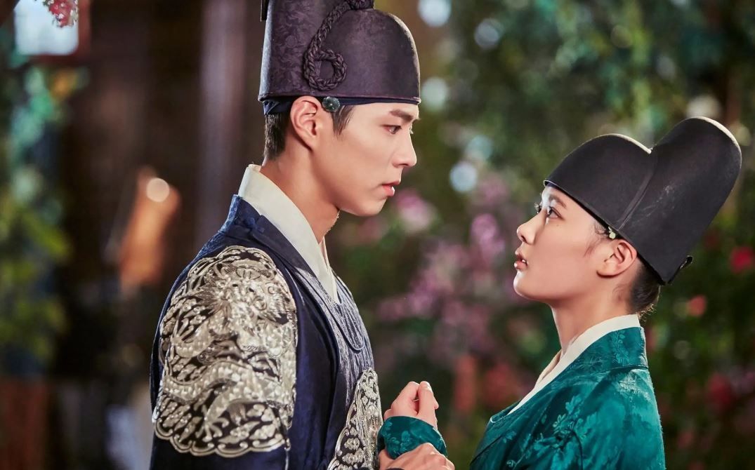 'Love In The Moonlight' starring Park Bo-gum and Kim You-jung is the latest title set for a cast reunion. 