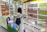 Claw machines in Japan diversify targets by expanding to everyday prizes