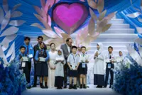 PM: Raise children to be smart, kind, reject bullying