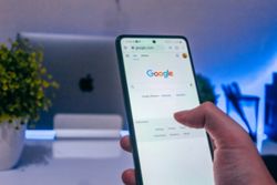 Swiss probe Google dropping search choice on Android phones