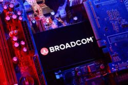 Five cloud business groups urge EU interim measures against Broadcom