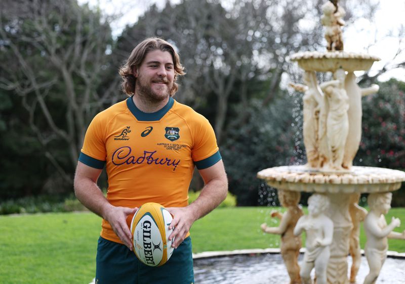 Rugby-McReight benched for Italy clash as Schmidt looks to halt Wallabies skid