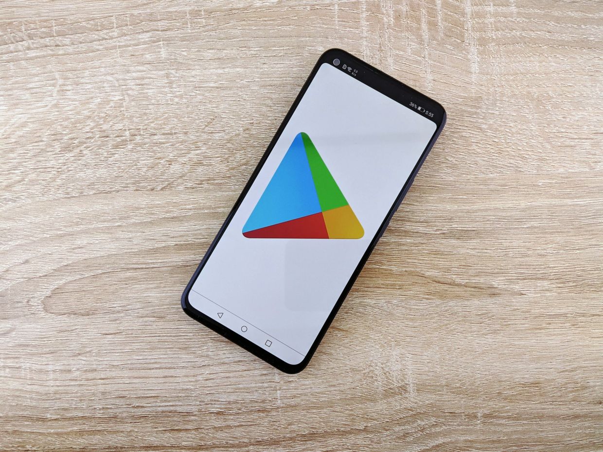 Google to allow third-party stores in its app store