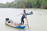 Sg Muar oyster divers hold breath for next gen takeover