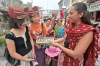 Sibling bond ritual unites diverse crowds at Penang street festival