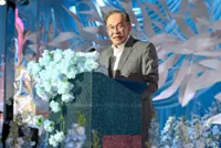 Anwar: Back continued growth in Negri