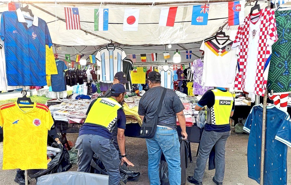 RM135,000 worth of fake jerseys seized