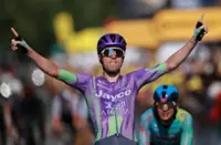 Cycling-Schmid wins Tour de France stage 13 as Pidcock closes in on overall leader Pogacar