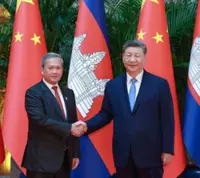 Xi urges China, Cambodia to carry forward ironclad friendship