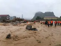 Flash flood kills four, leaves four others missing in Vietnam