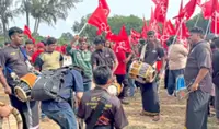 A colourful show of political strength