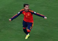 Soccer-Torres rescues grim final to make Spain world champions