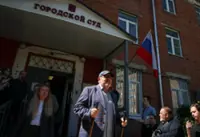 Russian anti-war politician ends run for parliament, citing legal setbacks