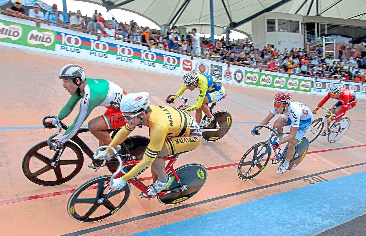 A filepic of Malek McCrone (second from left) competing in the Asian Cycling Championships Malaysia in 2012. Photo: IZZRAFIQ ALIAS/The Star.