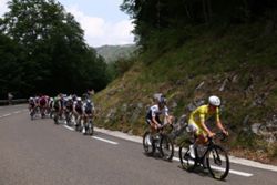 Cycling-Vaughters says night controls could have stopped blood-doping era