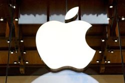 Apple to launch 'Upgrade' device leasing program to spur sales, Bloomberg News reports
