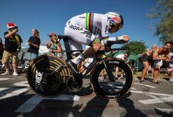 Cycling-Evenepoel wins time trial in Tour de France stage 16 to shorten Pogacar's overall lead