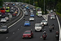 ComfortDelGro, Grab, Gojek, Tada to retain additional driver fee for rides in Singapore till Sept 30