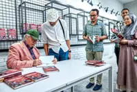 New book offers rare glimpse into letters of prominent Malaysians