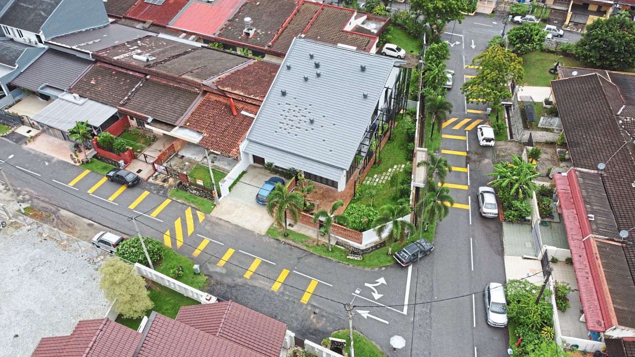 Bird's eye view of Awan Kuning showing the skylights and roof ventilators.
