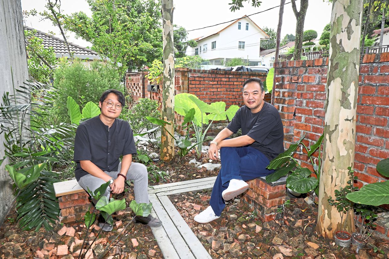 Mukabumi architects Tan (right) and Aron Shee worked on Awan Kuning. Photo: The Star/Leong Wai Yee
