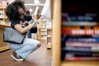 In nightlife venues and college classrooms alike, young people search for new ways to stay ‘phone-free’