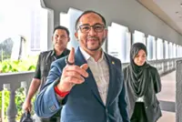 Aide groused about late payment