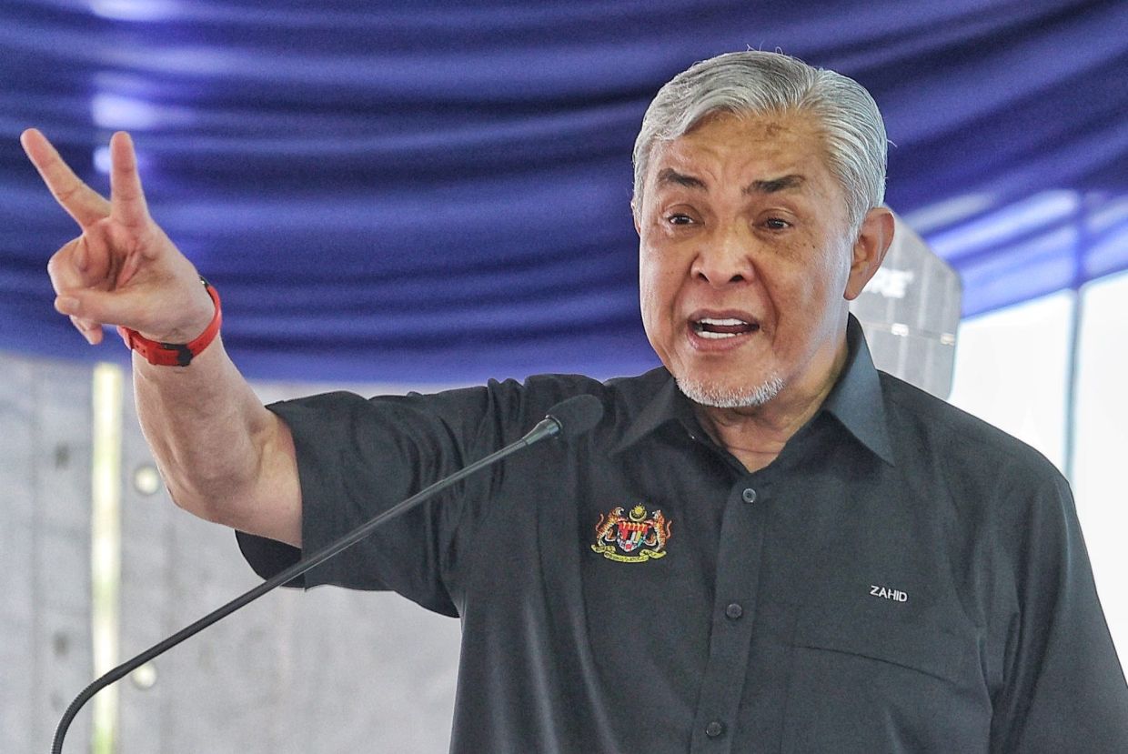 Negri polls: Zahid says will ask new MB to give special bonus to Kemas staff if BN wins