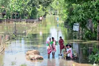 Floods displace 700,000