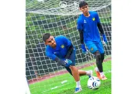 Azri banking on his reflexes and experience to win No. 1 jersey ahead of two taller challengers
