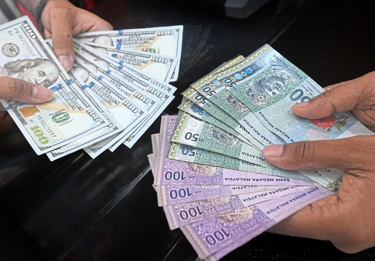 Ringgit seen trading at RM4.08-RM4.10 against US dollar from Monday (July 27) ahead of Fed decision