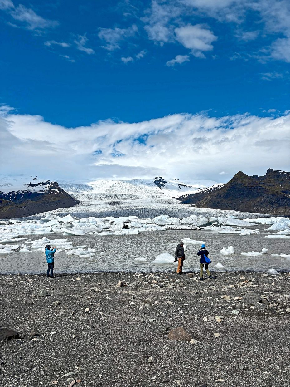 The retreating glacier at Fjallsarlon bears witness to Iceland’s changing climate. The rapid growth of the country’s data centre industry has sparked debate over how best to protect its fragile natural environment.
