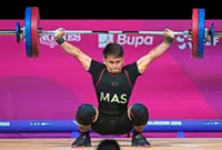 Lifter Aniq smashes Games mark to deliver Malaysia’s first gold
