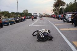 Driver believed ‘high’ on drugs crashes into vehicles in Teluk Intan, two teenage girls killed